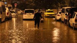 Antalya'da şiddetli sağanak yağış! 