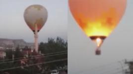Minarenin alemine çarpan sıcak hava balonu yürekleri ağza getirdi