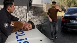 El sallayarak polise gelip teslim oldu: Bu kadar kovalamaya gerek yok