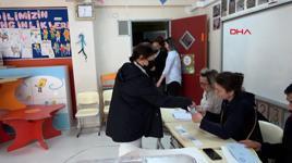 Oyuncu Gülşen Bubikoğlu oyunu kullandı