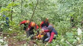 Rize'de feci kaza! Bir araç uçuruma yuvarlandı! Ölü ve yaralılar var