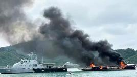 34 metrelik lüks yat alevler içinde kaldı!