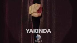 Kanal D'de perde aralandı, parmak göründü! Bu işte kimin parmağı var?