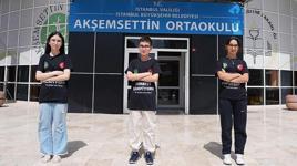 Başakşehir'de aynı okuldan üç LGS şampiyonu çıktı