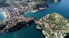 6 bin 600 nüfuslu Amasra'ya 1,5 milyon turist