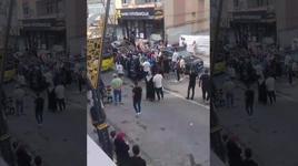 İETT otobüsünün verdiği hasar sonrası yıkılmıştı! Bina sakinleri eylem yaptı
