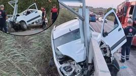 Çanakkale'de feci kaza! Otomobil bariyerlere ok gibi saplandı: 1 ölü, 1 yaralı