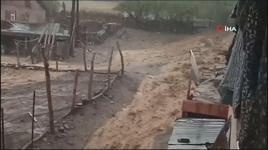 Elazığ İl Özel İdaresi ekipleri, yaşanan sel nedeniyle hasar tespit çalışmalarına başladı