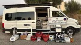 Böylesi ne duyuldu ne görüldü! VIP araçla gezerek botoks yaptı