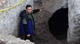 Enkazın kaldırılmasıyla binaların altından tarih çıktı