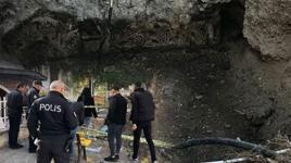 Şehrin göbeğinde define kazısı şoku: Belediyeden geldiklerini söylediler