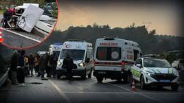 Aydın'da feci kaza! Otomobil park halindeki araca çarptı: 1 ölü, 4 yaralı