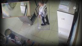 İş yerinde düdüklü tencere patladı! O anlar anbean kaydedildi
