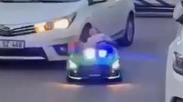 Mersin'de dehşet anları! Akülü araçlı çocuğa otomobil çarptı