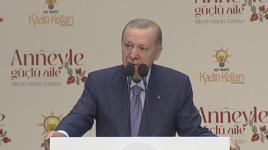Cumhurbaşkanı Erdoğan'dan Anneler Günü için duygusal şiir