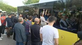 İstanbul'da halk otobüsleri kontak kapattı; duraklarda yoğunluk oluştu