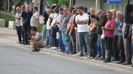İzmir’de grev 2. gününde! Vatandaş durakta, araçlar yolda bekliyor