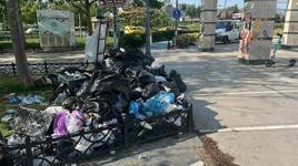 İzmir'de grev 6. gününde: Konak'ta çöp yığınları oluştu
