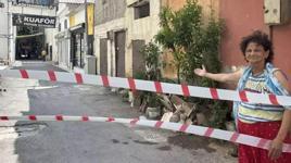 Yol çöktü, evler yıkılmak üzere! Bir ilçe korku dolu günler yaşıyor