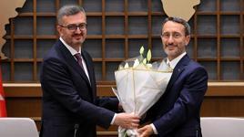 Cumhurbaşkanlığı İletişim Başkanlığında devir teslim! Fahrettin Altun görevi Burhanettin Duran'a devretti
