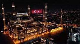 Türkiye genelinde camilerde kuraklık, yangın ve şehitler için dua edildi