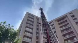 Bağcılar’da 15 katlı binada korkutan yangın