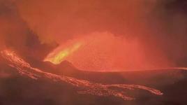 Hawaii'de yanardağ felaketi: Tam 31 kez patladı, metrelerce lav püskürttü!