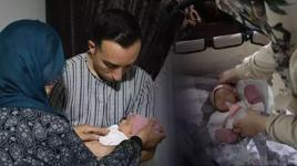 Doğum sonrası hastaneden eve dönen aile bebeğin kıyafetlerini çıkardı şoka girdi