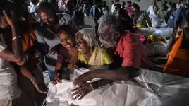 Hindistan'da parti mitinginde izdiham: 36 kişi öldü