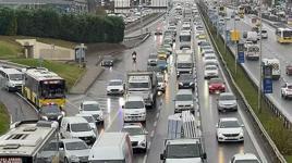 İstanbul’da trafik yoğunluğu yağışın etkisiyle yüzde 90’a kadar ulaştı