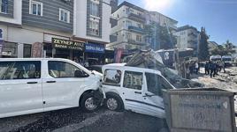 Malatya’da freni boşalan kamyon dehşet saçtı: 15 araçta zincirleme hasar