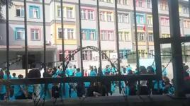 İstanbul'da depremin ardından okullar tahliye edildi