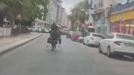Çanakkale'de trafiği tehlikeye atan motosikletli yakalandı