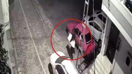 Avcılar’da film gibi hırsızlık! 20 bin liralık ses sistemi 2 dakikada buhar oldu