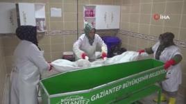 Duyunca herkesin irkildiği mesleklerini severek yapıyorlar