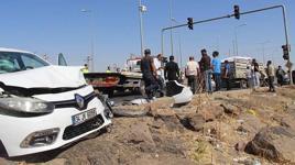 Diyarbakır'da zincirleme kaza! 6 araç karıştı, 12 kişi yaralandı