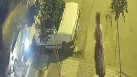 Arnavutköy'de freni patlayan otomobil çocukların arasına daldı