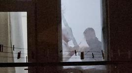 Evine çağırdığı arkadaşını kılıçla rehin aldı