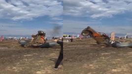 Off-road aracının takla atıp bitiş balonunu devirdiği anlar kamerada