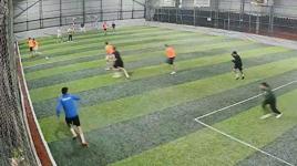 2 kişiyi öldüren cezaevi firarisinin havaya ateş ederek gençleri korkutması kamerada