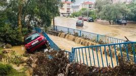 İzmir'de sağanak etkili oldu