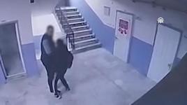 Öğrenciyi merdivenden ittiği öne sürülen okul müdürü hakkında soruşturma başlatıldı