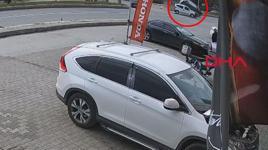 2 hafif ticari aracın çarpıştığı kazada, 1 kişi yaralandı