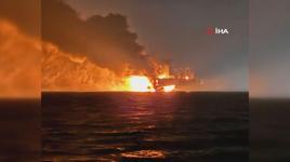 Karadeniz'de Kaıros ve Vırat isimli iki tankerde patlama! Ekipler sevk edildi, Ulaştırma Bakanlığı'ndan ilk açıklama