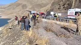 Van’da otomobil baraj gölüne yuvarlandı! 1 ölü, 2 kişi aranıyor