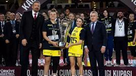 Basketbol Kadınlar Cumhurbaşkanlığı Kupası'nda şampiyon Fenerbahçe oldu