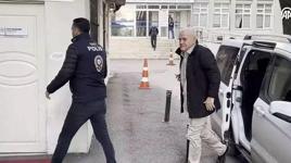 Futbolda bahis soruşturmasında gözaltına alınan Ahmet Çakar hastaneye kaldırıldı