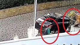 İlkokul öğrencisinden anlamlı hareket! Atatürk büstüne selam durdu