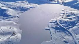 Yıldız Göleti tamamen dondu, ortaya kartpostallık görüntüler çıktı