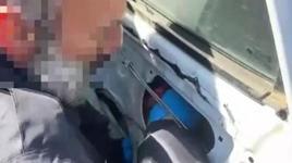 Otomobil kapılarından uyuşturucu fışkırdı! 'Babam hastaydı' savunması yaptı